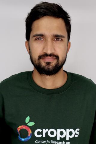 Dinesh Ghimire headshot