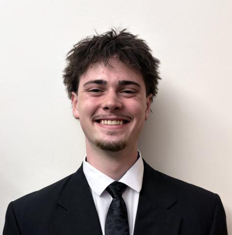 Levi Elenblass headshot