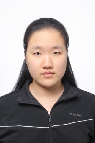 Yuqing Wu headshot